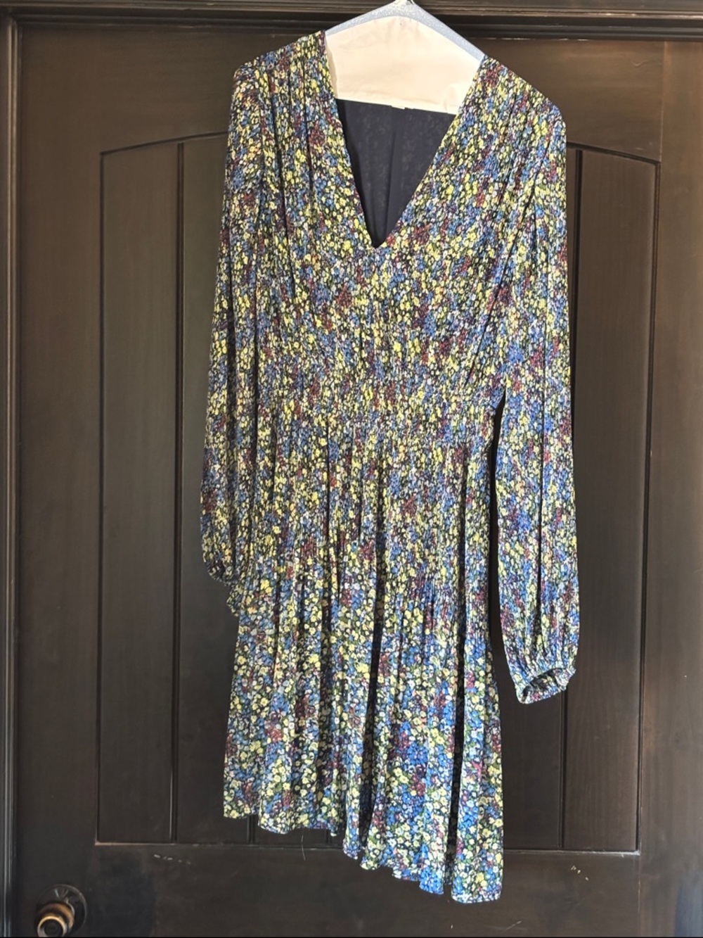 Floral V-Neck Long Sleeve Knee Length Dress in Blue